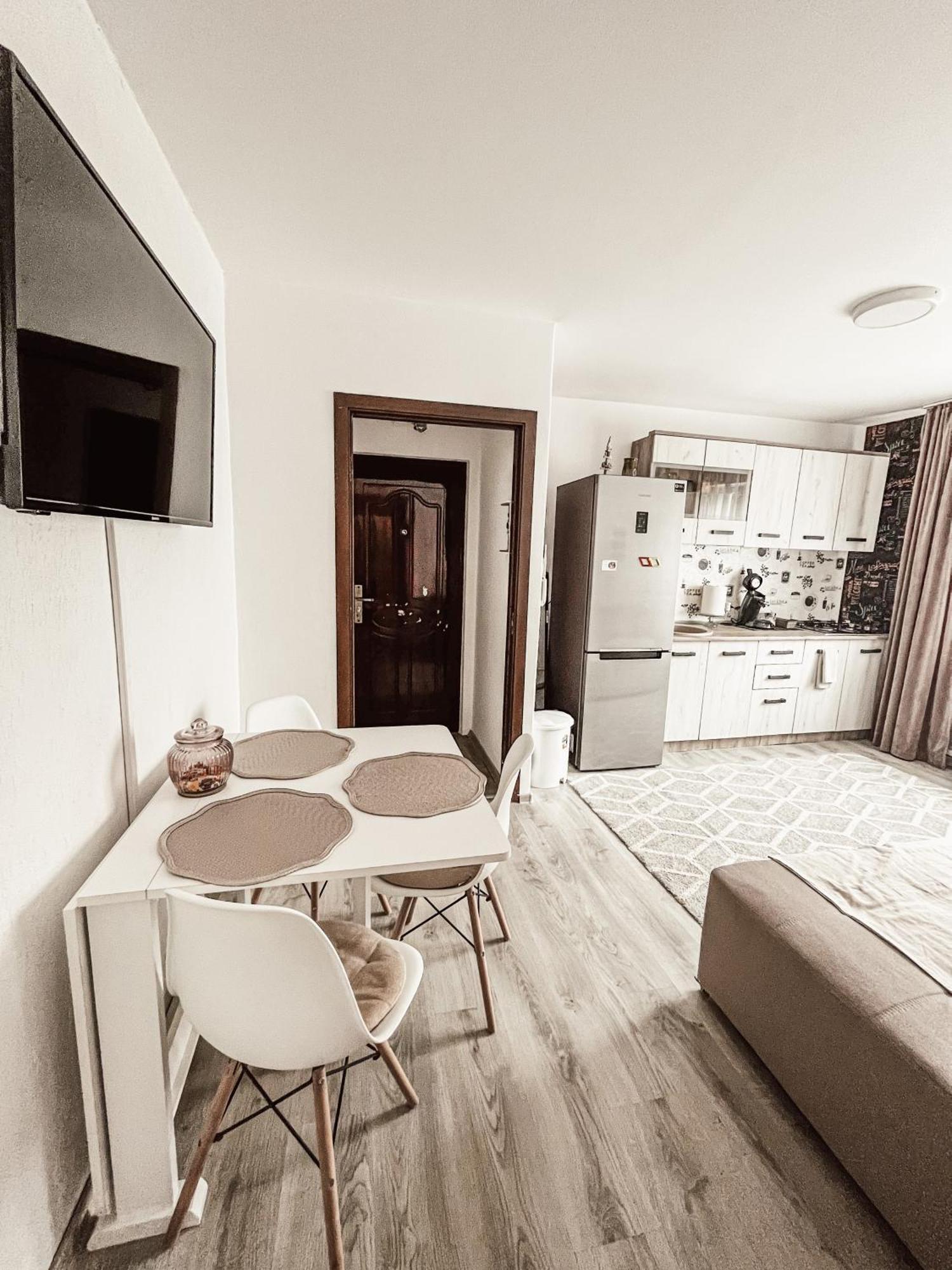 Apartament One Divine - Zărneşti Eksteriør bilde